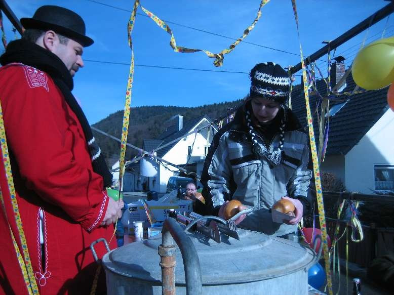 2008 wurstverkauf hexennacht egesheim 20110325