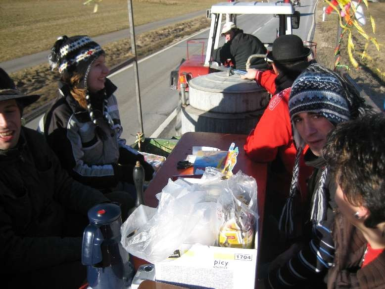 2008 wurstverkauf hexennacht egesheim 20110325