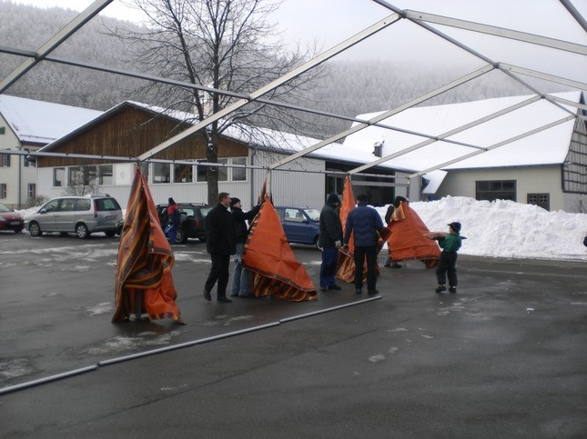 2010 zeltaufbau jubilaeum egesheim 20110325