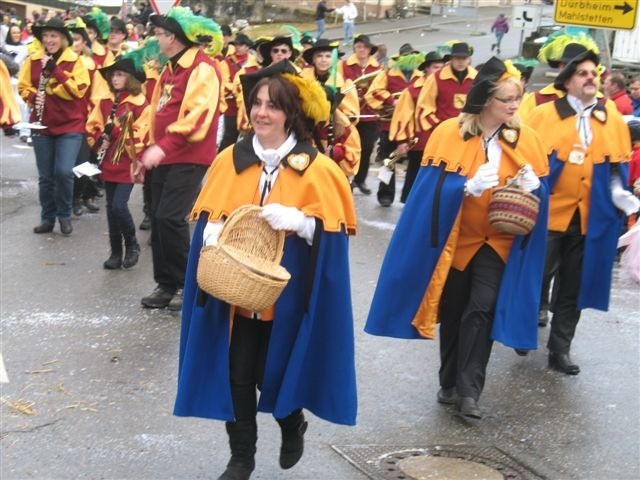 2011 umzug boettingen 20110325